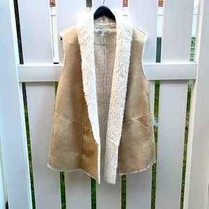 DKNYC Sheepskin look vest